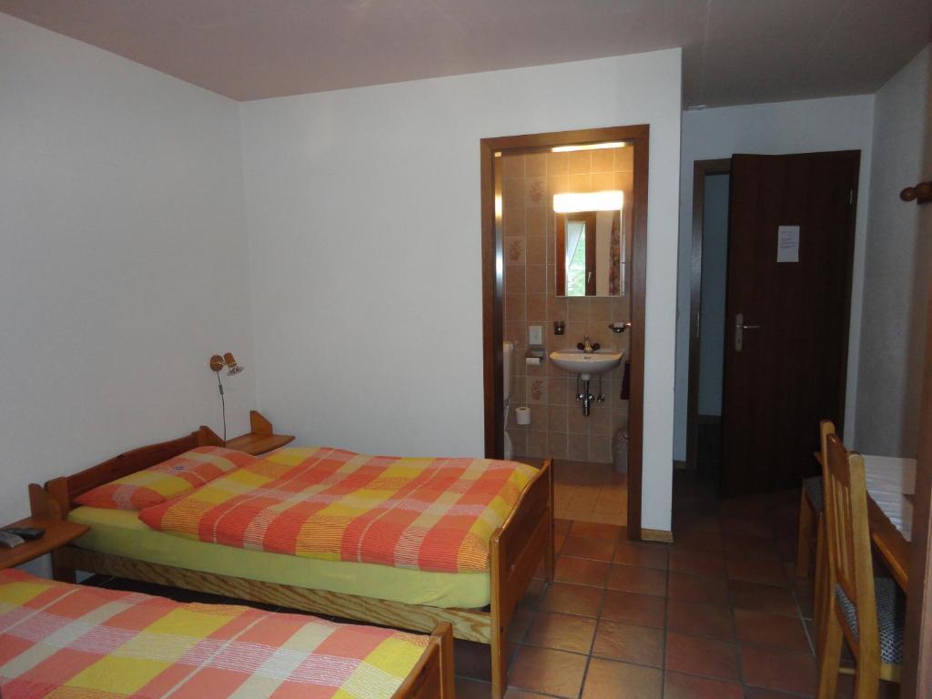 Ristorante Garni Lavizzara Hotel Sornico Kamer foto
