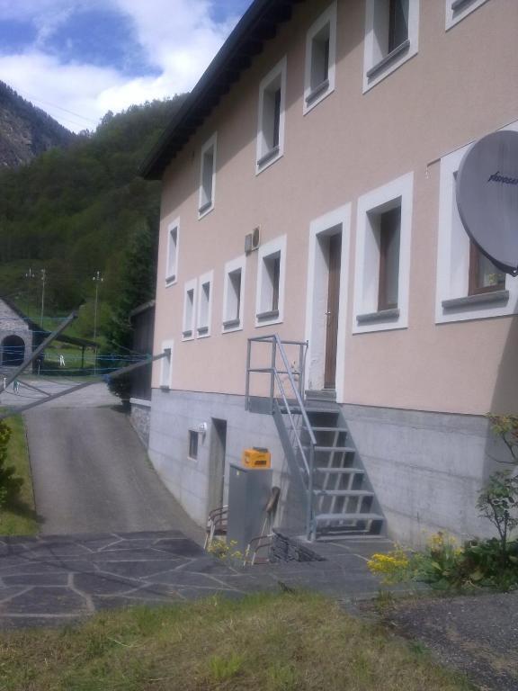 Ristorante Garni Lavizzara Hotel Sornico Buitenkant foto