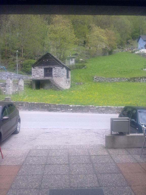 Ristorante Garni Lavizzara Hotel Sornico Buitenkant foto