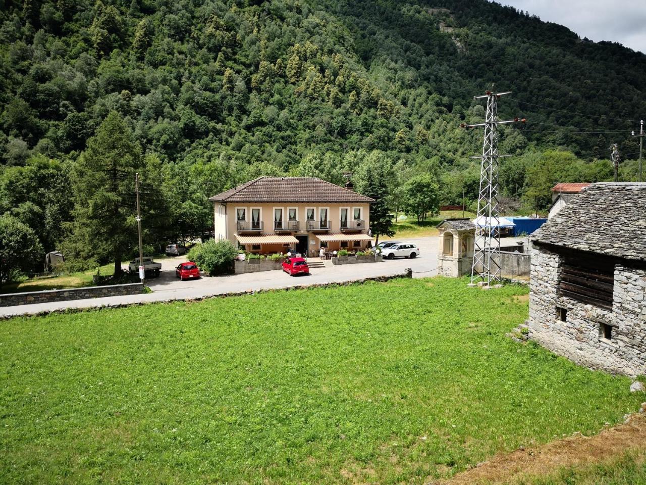Ristorante Garni Lavizzara Hotel Sornico Buitenkant foto